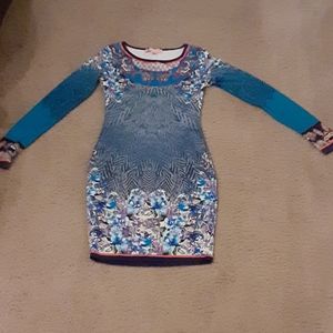 Peach puff dress great for night out very body fla